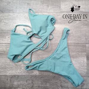 Zaful Cheeky Keyhole Bikini Swimsuit Size M